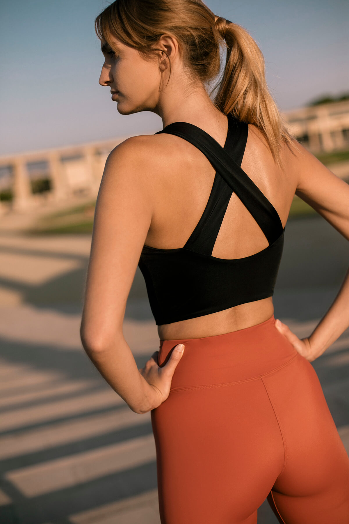 Textured Sports Bra with Criss-Cross Back