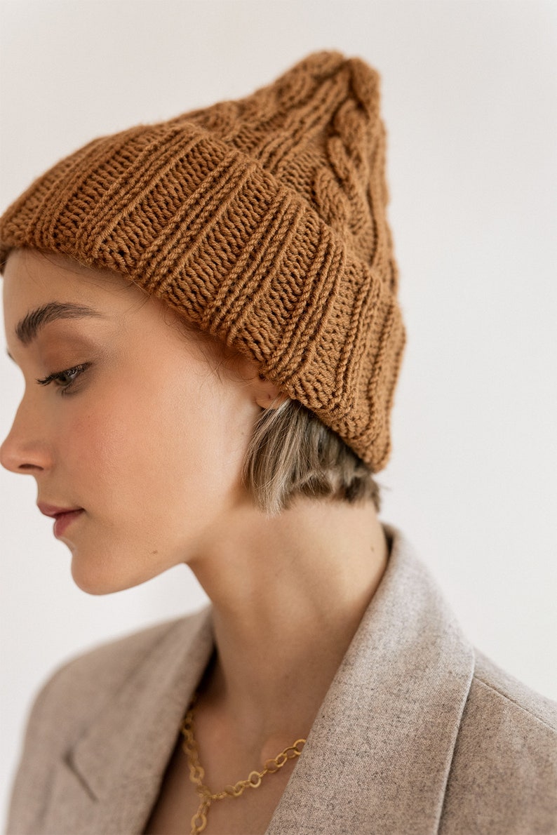 Cable Knit Beanie Wool - Brown Caramel