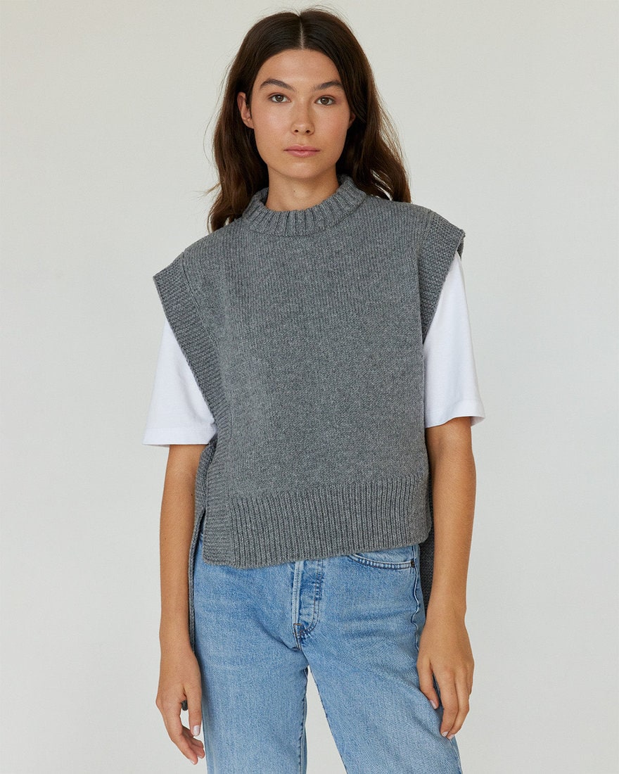 Merino Wool Women's Vest, Hand Knitted Minimalist Vest, Knit Gray Vintage  Woolen Vest, Soft Merino Knit Vest VAIVA 