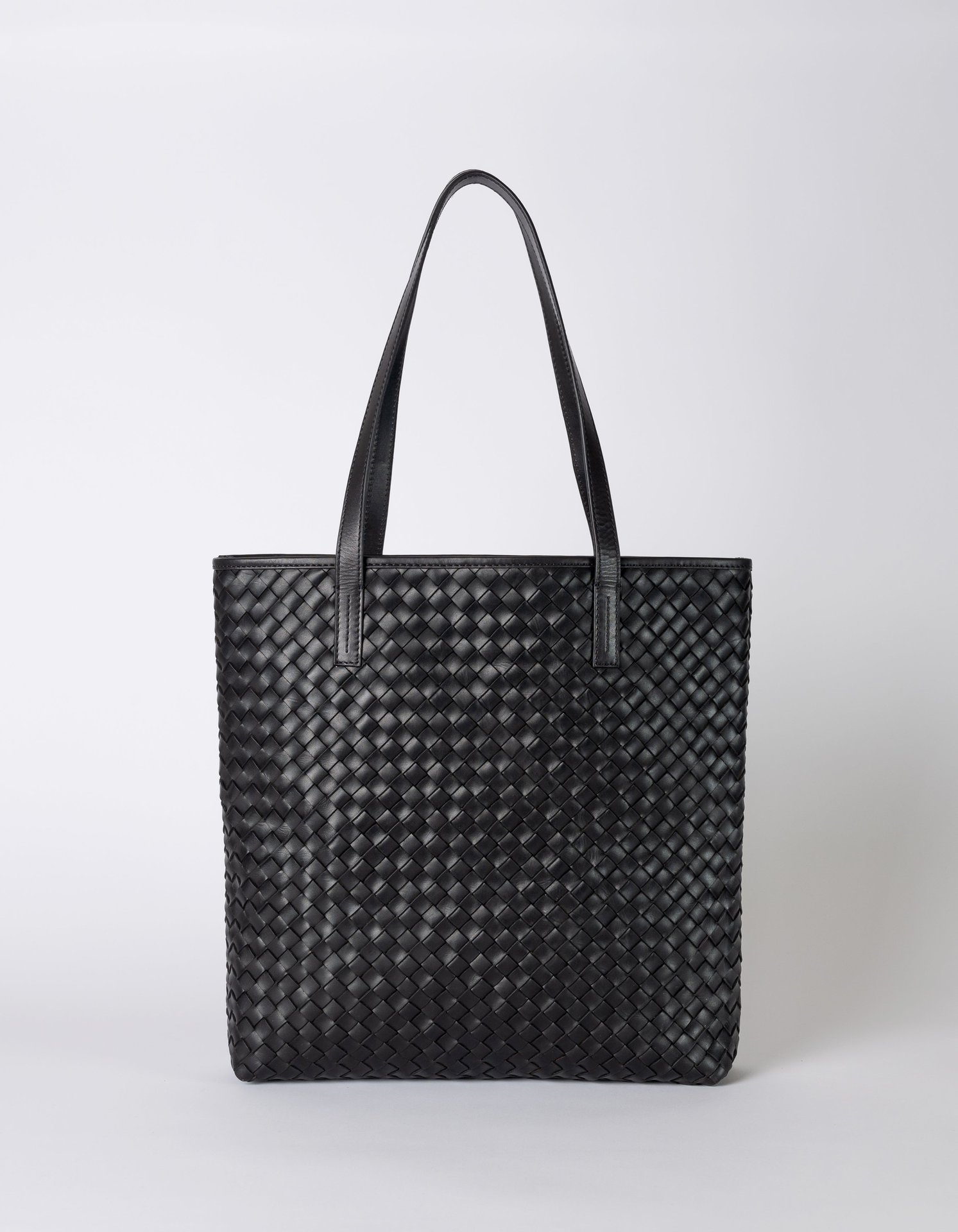 The Julia Leather Woven Tote bag in black – WorthAMillion