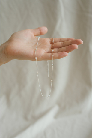 Alba Mixed White Pearl And Chain Gold Necklace